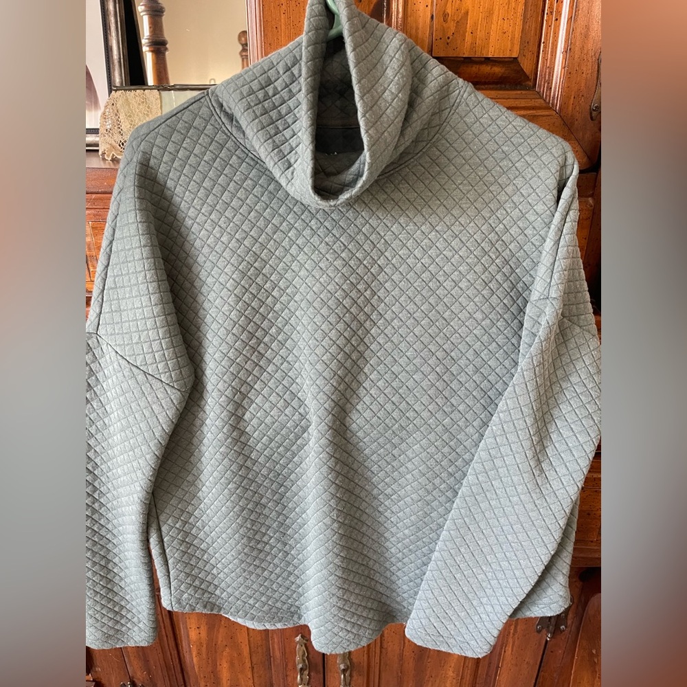 Southern Tide Quilted Turtleneck Sweatshirt - Muted Green